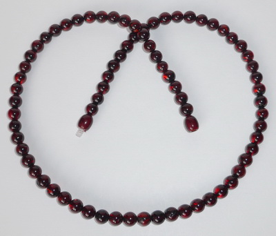 kleine rotweinrote Perlen Bernstein Halskette