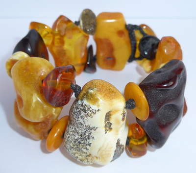 au�ergew�hnliches Bernsteinarmband