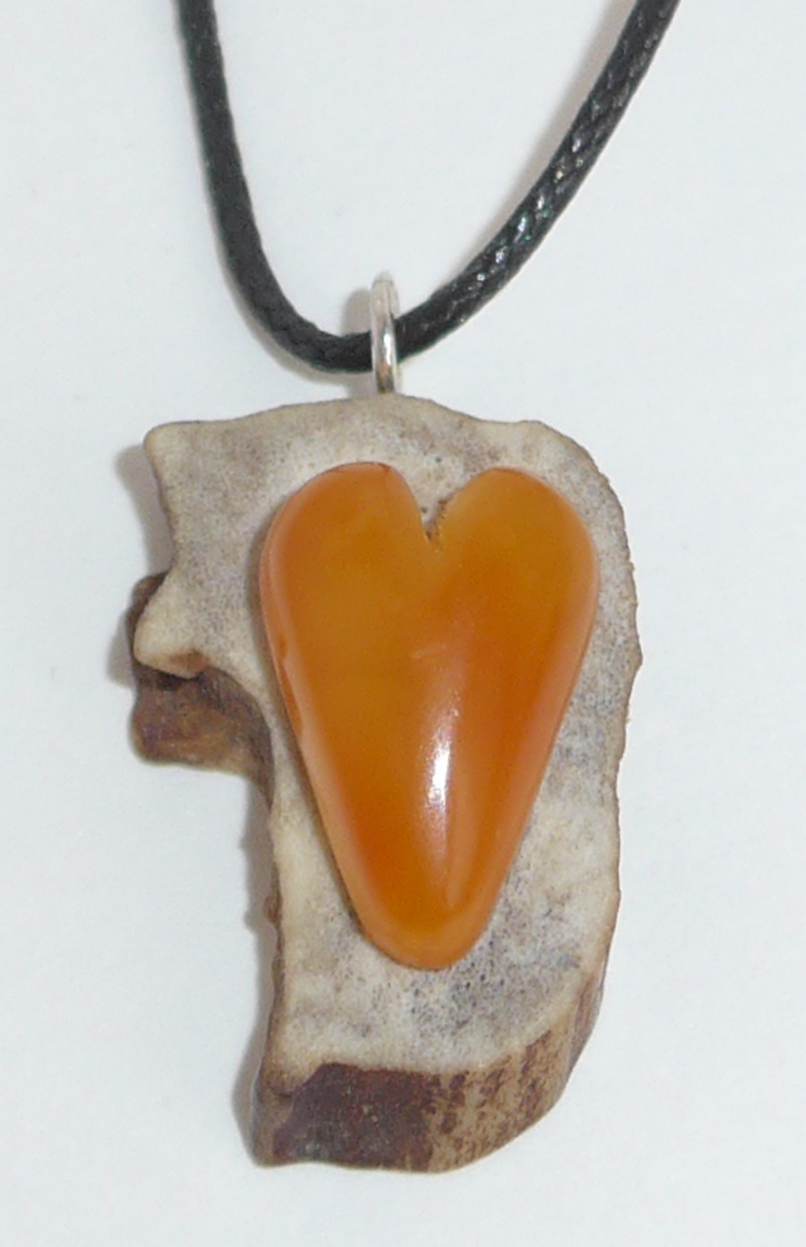 Bernsteinanhänger Kunsthandwerk