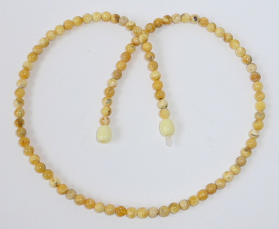 kleine gelbe Perlenkette aus Bernstein